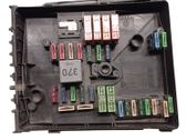 Tapa de caja de fusibles