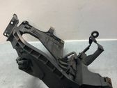 Headlight/headlamp mounting bracket