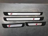 Sill/side skirt trim