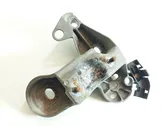 Engine mounting bracket