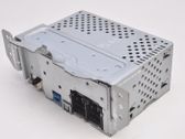 Radio / CD-Player / DVD-Player / Navigation