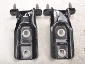 Tailgate hinge