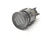 Bouton poussoir de démarrage du moteur