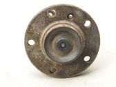 Front wheel hub