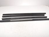 Front door windshield rail