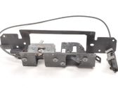 Engine bonnet/hood lock/catch