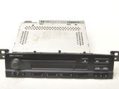 Radio / CD-Player / DVD-Player / Navigation