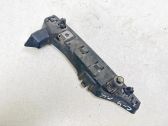 Front bumper mounting bracket