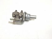 Master brake cylinder