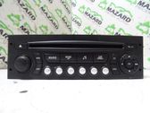 Radio / CD-Player / DVD-Player / Navigation