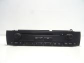 Radio / CD-Player / DVD-Player / Navigation