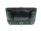 Radio / CD-Player / DVD-Player / Navigation