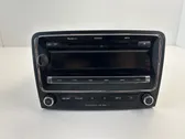 Radio/CD/DVD/GPS-pääyksikkö