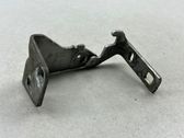 Engine bonnet/hood hinges