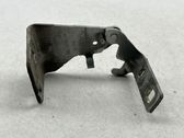 Engine bonnet/hood hinges