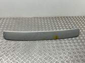 Tailgate/trunk spoiler