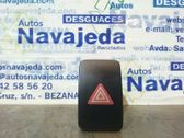 Botón interruptor de luz de peligro