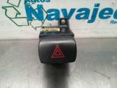 Botón interruptor de luz de peligro