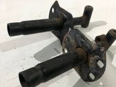 Front bumper mounting bracket