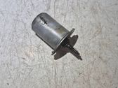 Valve oil control