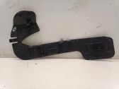 Front bumper mounting bracket