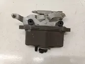 Engine bonnet/hood hinges