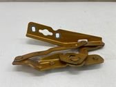 Engine bonnet/hood hinges