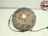 Front wheel hub