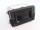 Radio / CD-Player / DVD-Player / Navigation