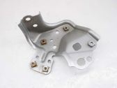 Fender mounting bracket