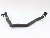 Tuyau de liquide de refroidissement moteur