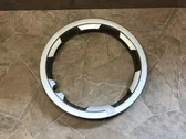 R12 wheel hub/cap/trim