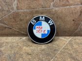 Manufacturer badge logo/emblem