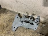 Gearbox mounting bracket