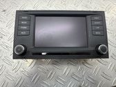 Radio / CD-Player / DVD-Player / Navigation