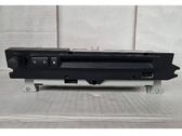 Radio / CD-Player / DVD-Player / Navigation