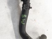 Tuyau de liquide de refroidissement moteur
