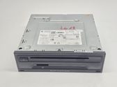 Navigaatioyksikkö CD/DVD-soitin