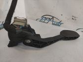 Accelerator throttle pedal