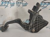 Accelerator throttle pedal