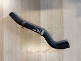 Tuyau de liquide de refroidissement moteur