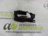 Manecilla interna puerta delantera