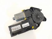 Motor del regulador de la ventanilla de la puerta delantera