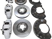 Bremsscheiben und Bremssättel eingestellt