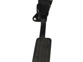 Accelerator throttle pedal