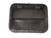 Quarter panel pressure vent