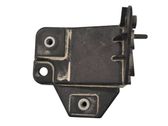 Front bumper mounting bracket