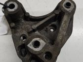 Engine mounting bracket