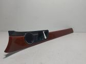 Front door trim bar