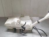 Windshield washer fluid reservoir/tank